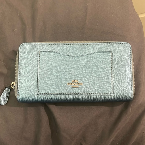 Coach Wallet - Picture 1 of 3